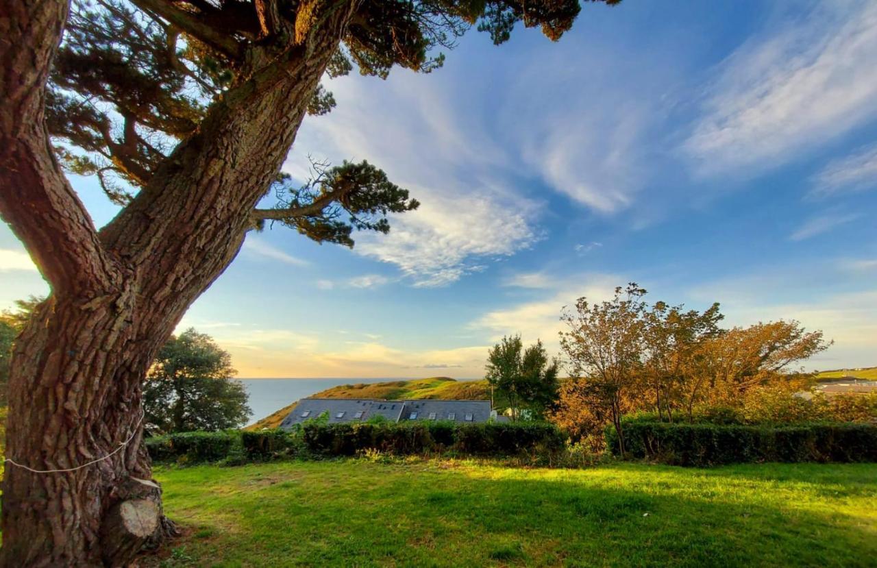 Flat 1 High Tide House, - Beautifully Designed Ground Floor Flat With Sea Views And Garden *
